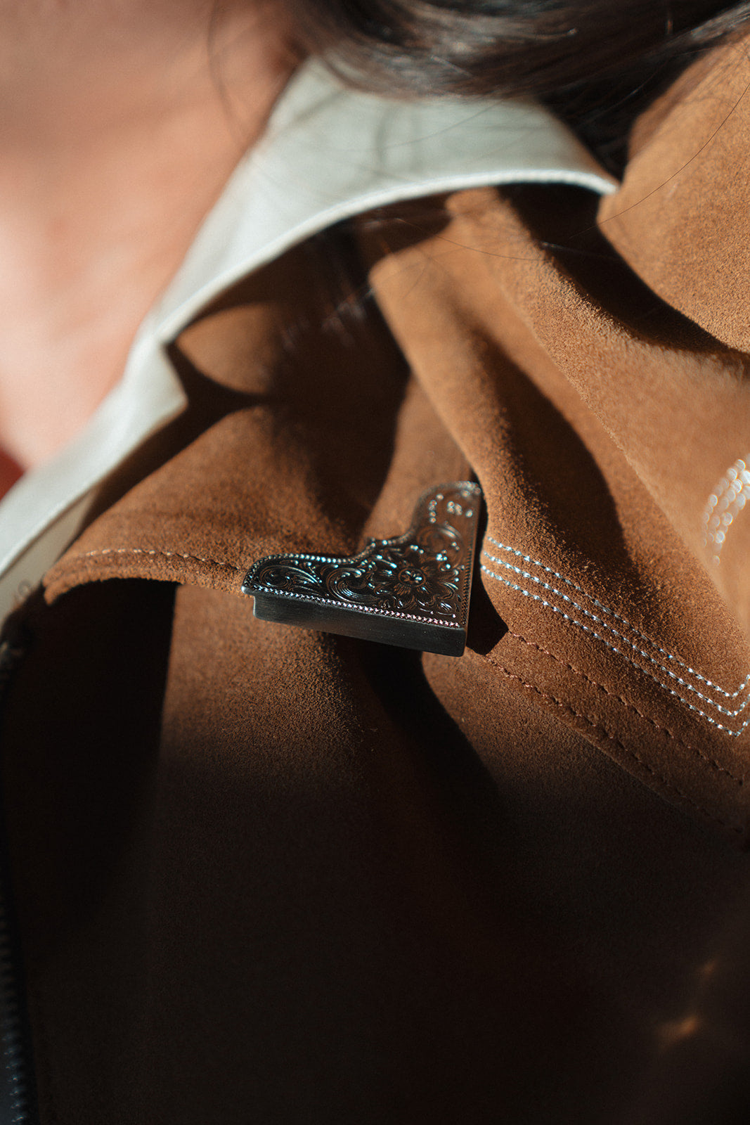 Collar Tip Bomber